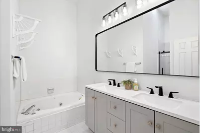 6121 Wellington Commons Drive, Alexandria, VA 22310 - Photo 15