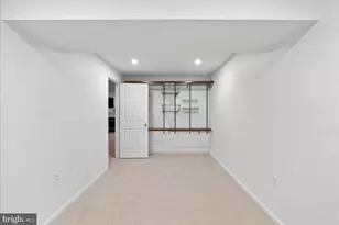 6121 Wellington Commons Dr, Alexandria, VA 22310 - Photo 25