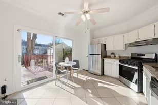 3715 Hampton Ct, Alexandria, VA 22306 - Photo 5