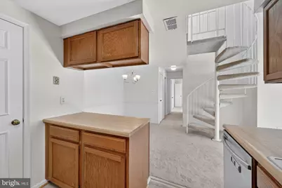 6903 Sandra Marie Circle #B, Alexandria, VA 22310 - Photo 7