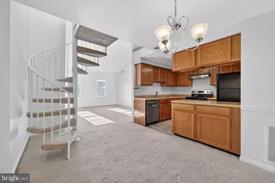 6903 Sandra Marie Circle #B, Alexandria, VA 22310 - Photo 5