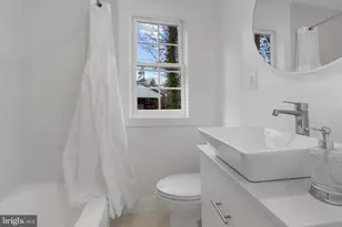 3284 Annandale Rd, Falls Church, VA 22042 - Photo 19