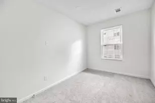 12101 Green Leaf Ct, Fairfax, VA 22033 - Photo 23