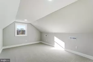 6735 Gouthier Rd, Falls Church, VA 22042 - Photo 33