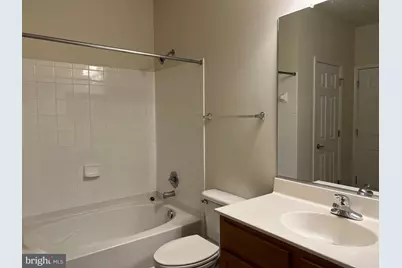 3840 Lightfoot Street #240, Chantilly, VA 20151 - Photo 13