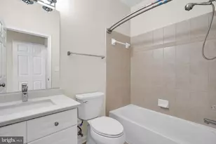 2663 Manhattan Pl, Vienna, VA 22180 - Photo 25