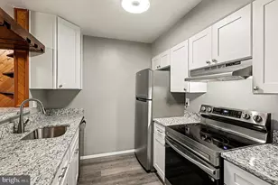 3936 Woodhue Pl, Alexandria, VA 22309 - Photo 7