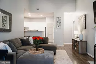 4408 Helmsford Ln, Fairfax, VA 22033 - Photo 5