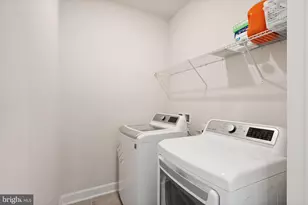 9516 Sanger St, Lorton, VA 22079 - Photo 33