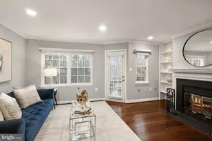 5716 Evergreen Knoll Ct, Alexandria, VA 22303 - Photo 9