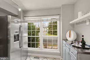 5716 Evergreen Knoll Ct, Alexandria, VA 22303 - Photo 5