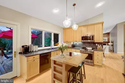 10809 Nicholsridge Road, Great Falls, VA 22066 - Photo 21