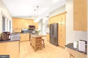 10809 Nicholsridge Rd, Great Falls, VA 22066 - Photo 19