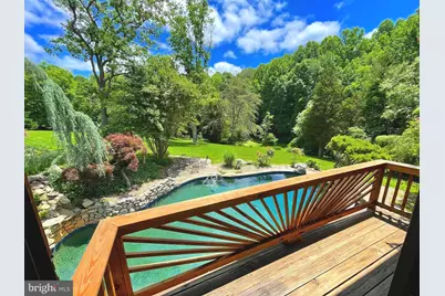 10809 Nicholsridge Road, Great Falls, VA 22066 - Photo 17