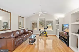 2928 Hunter Rd, Fairfax, VA 22031 - Photo 27