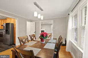 2928 Hunter Rd, Fairfax, VA 22031 - Photo 17