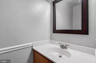 5661 Thorndyke Ct, Centreville, VA 20120 - Photo 17