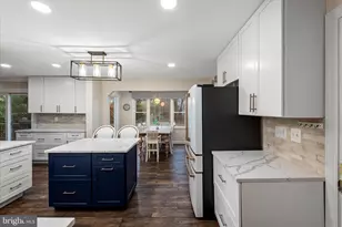 15466 Meherrin Dr, Centreville, VA 20120 - Photo 11