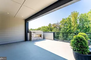 11748 Sunrise Valley Dr, Reston, VA 20191 - Photo 5