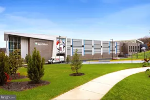 6725 W Wakefield Dr, Alexandria, VA 22307 - Photo 19