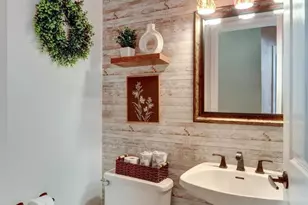 14135 Betsy Ross Ln, Centreville, VA 20121 - Photo 11