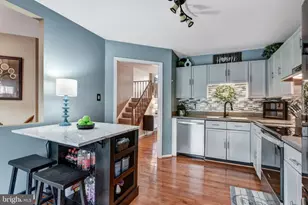 14135 Betsy Ross Ln, Centreville, VA 20121 - Photo 7