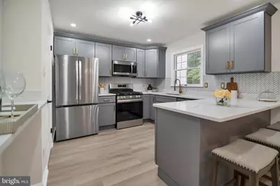 5809 Shana Place, Burke, VA 22015 - Photo 11