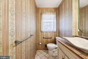 8510 Browning Ct, Annandale, VA 22003 - Photo 11