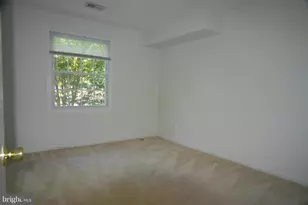 8358 Dunham Ct, Springfield, VA 22152 - Photo 13