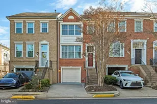 12025 Edgemere Cir, Reston, VA 20190 - Photo 1