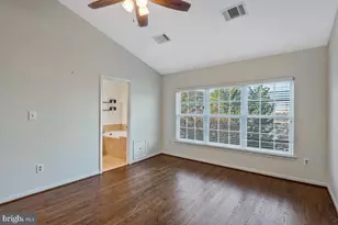 12025 Edgemere Cir, Reston, VA 20190 - Photo 17