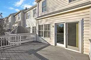 12025 Edgemere Cir, Reston, VA 20190 - Photo 15