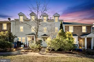 5915 Havener House Way, Centreville, VA 20120 - Photo 3