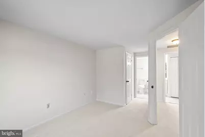 5915 Havener House Way, Centreville, VA 20120 - Photo 19