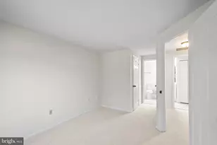 5915 Havener House Way, Centreville, VA 20120 - Photo 19