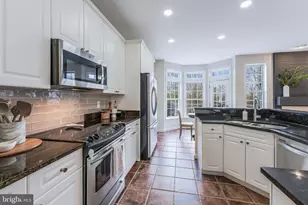 12222 Dorrance Ct, Reston, VA 20190 - Photo 17