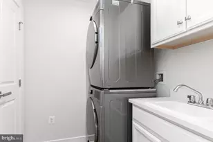 14093 Sunrise Valley Dr, Herndon, VA 20171 - Photo 13