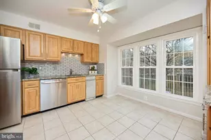 9007 O'Keith Ct, Springfield, VA 22152 - Photo 5