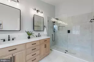 6602 Thurlton Dr, Alexandria, VA 22315 - Photo 27