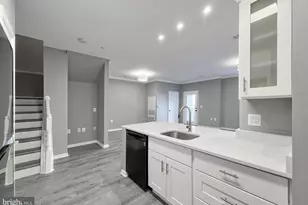 11319 Aristotle Dr, Fairfax, VA 22030 - Photo 9