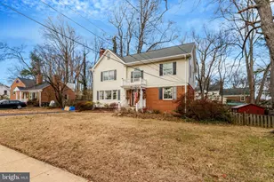 5502 Atlee Pl, Springfield, VA 22151 - Photo 3