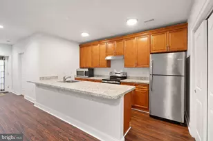 7202 Pine Dr, Annandale, VA 22003 - Photo 7