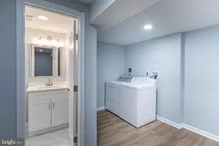 7885 Godolphin Dr, Springfield, VA 22153 - Photo 19