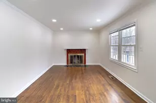 7885 Godolphin Dr, Springfield, VA 22153 - Photo 5