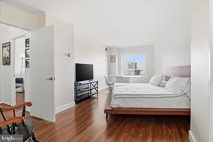 8340 Greensboro Dr, McLean, VA 22102 - Photo 21