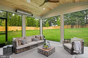 1109 Ingleside Ave, McLean, VA 22101 - Photo 17