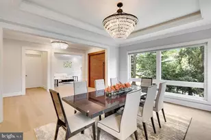 9604 Pembroke Pl, Vienna, VA 22182 - Photo 9