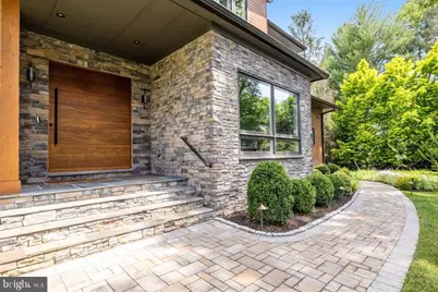 9604 Pembroke Place, Vienna, VA 22182 - Photo 3