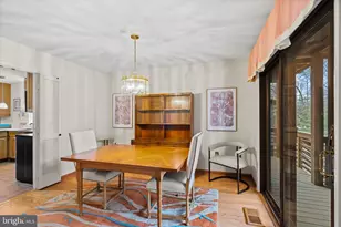 10518 Acacia Ln, Fairfax, VA 22032 - Photo 13