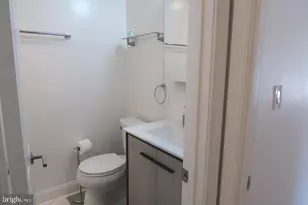 9530 Ashbourn Dr, Burke, VA 22015 - Photo 11